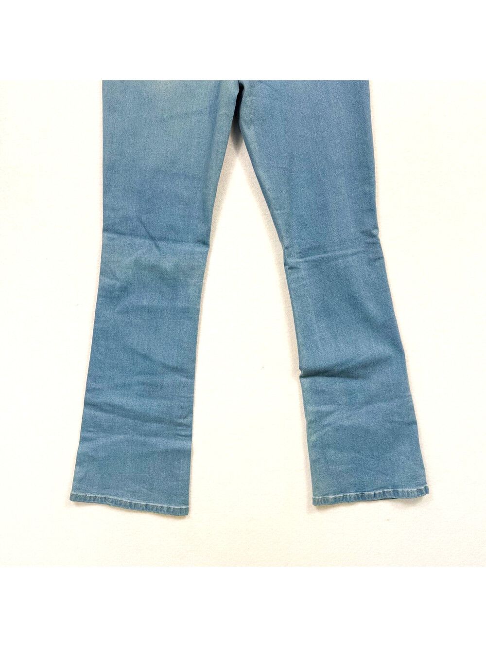 Fashion Nova Wide Leg High Waisted Light Wash Denim Jeans Women’s Size 11 NWT - Picture 11 of 15